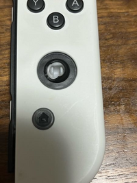 NintendoSwitchのコントローラーのジョイコンが折れたんですど