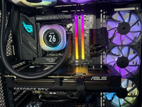 初めて自作pcを組みました。できたと思って電源をオンしたところ