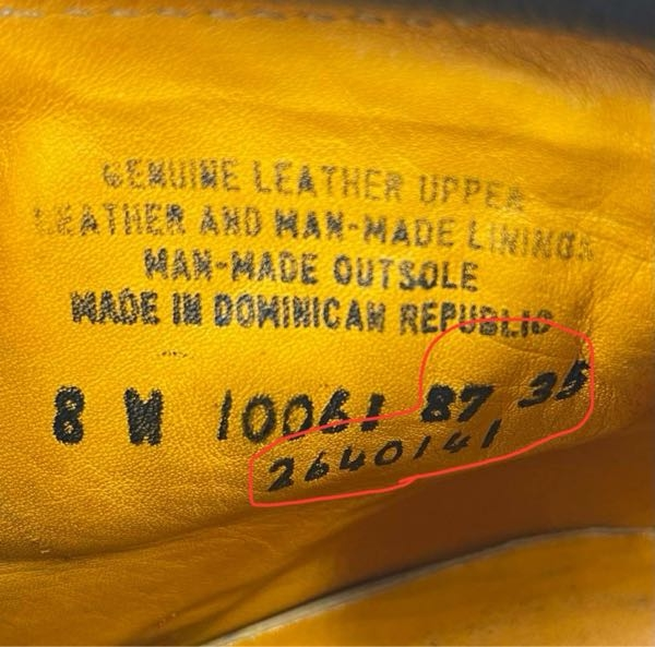 adidas スペイン代表 一見同じ でも 実は違うんです(⁠◔⁠‿⁠◔⁠) adidas スペイン代表 一見同じ でも 実は違うんです(⁠◔⁠‿⁠◔