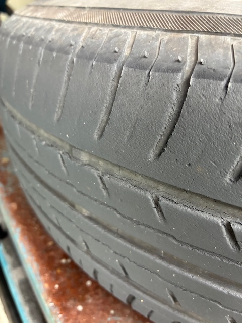 タイヤ交換について質問です。』 日産 のみんなの質問