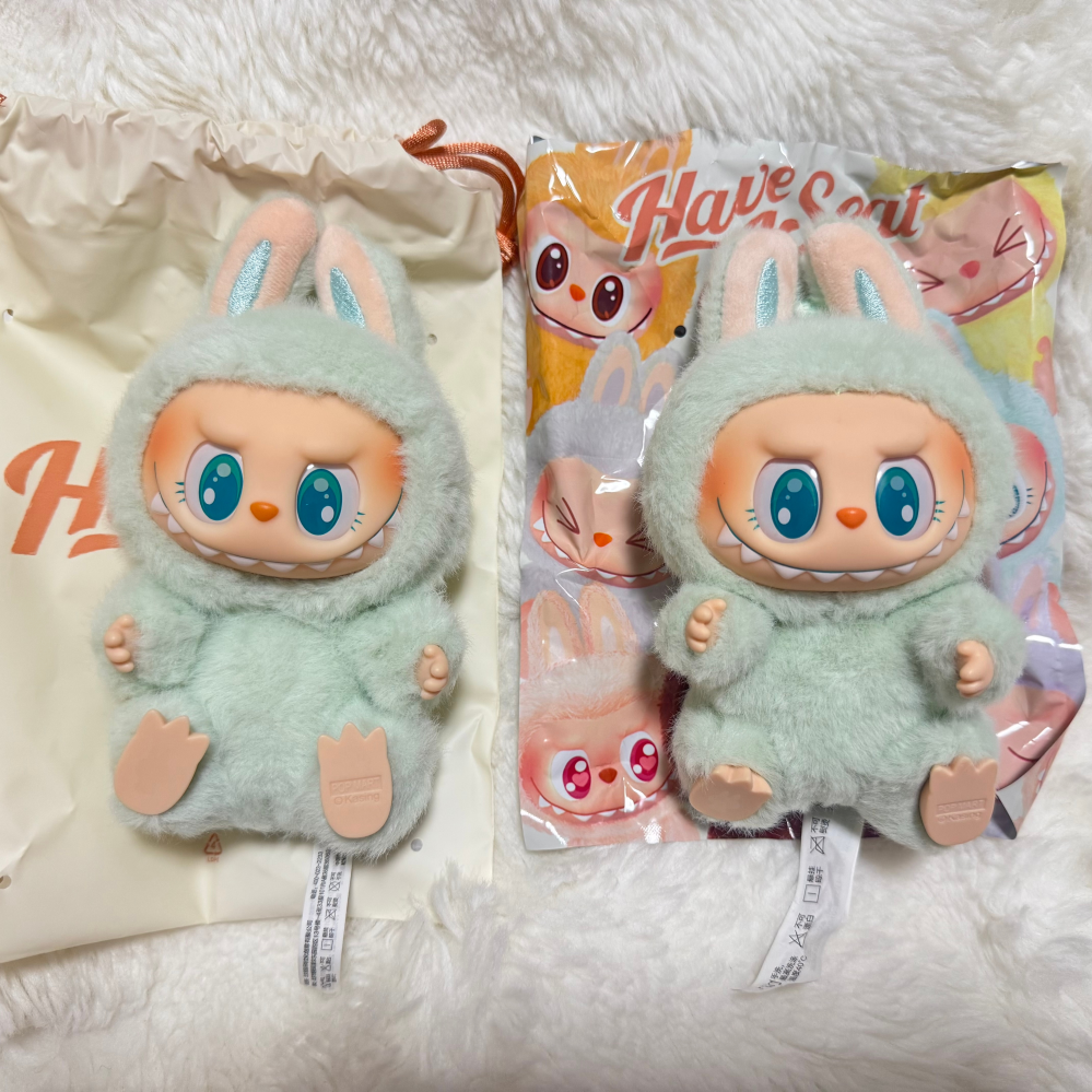 このラブブどちらが本物か分かる方いませんか？？ - どちらもサイトで