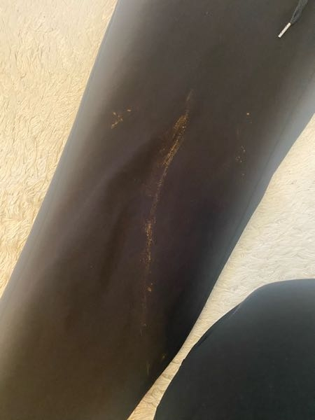 洗濯したら思いっきり茶色く変色したんですが、これは色落ちでしょうか