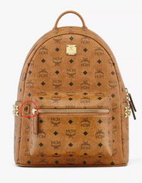 MCM リュックキーホルダー MCMのリュックってこういうキーホルダーの穴が着いていないこと
