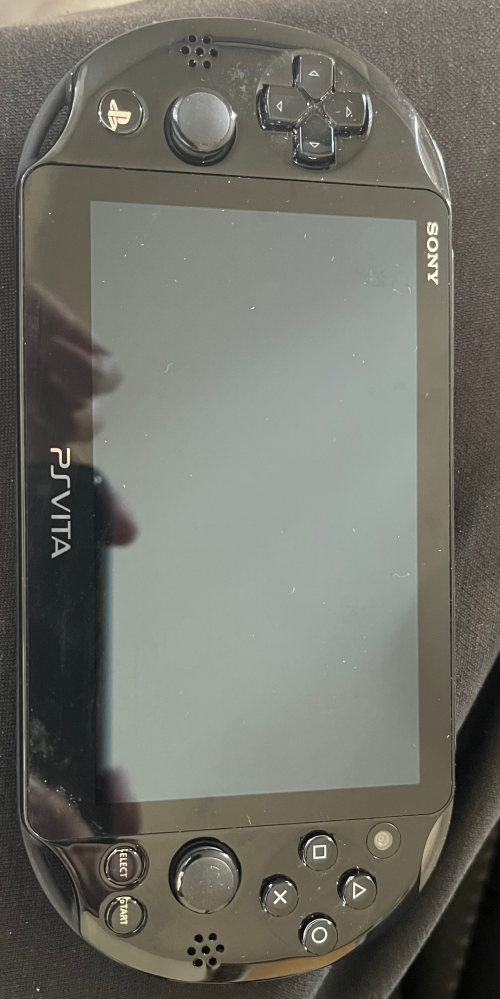 PS-VITAって箱無しの場合、いくらぐらいで買い取れますかね？型番