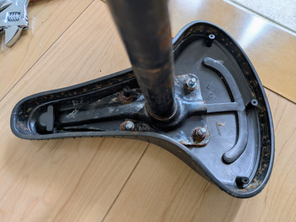 電動自転車について質問です。現在、10年使用のパナソニックの