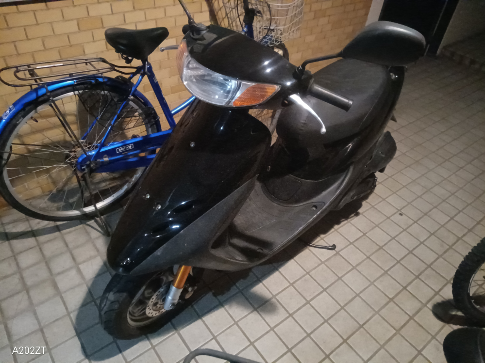 原付2ストスクーターについて質問です。これはただのライブディオ