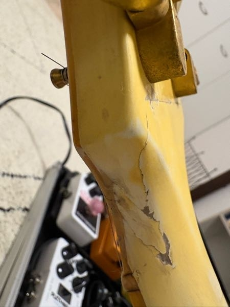 B'zの松本孝弘さんがしているこのピアスどこのやつかわかる人