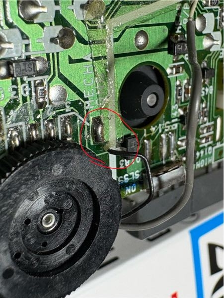 質問失礼致します。カセットテーププレーヤーの修理をしていた時に