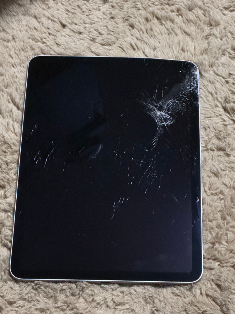 iPadAir本体 画面ひび割れフレーム曲がりあり iPad Airの曲がった本体
