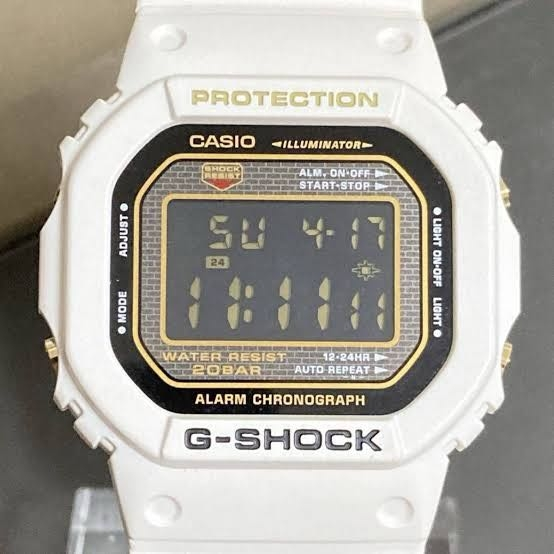 G-SHOCKの25周年記念のモデルDW-5025B-7JFで - Yahoo!知恵袋