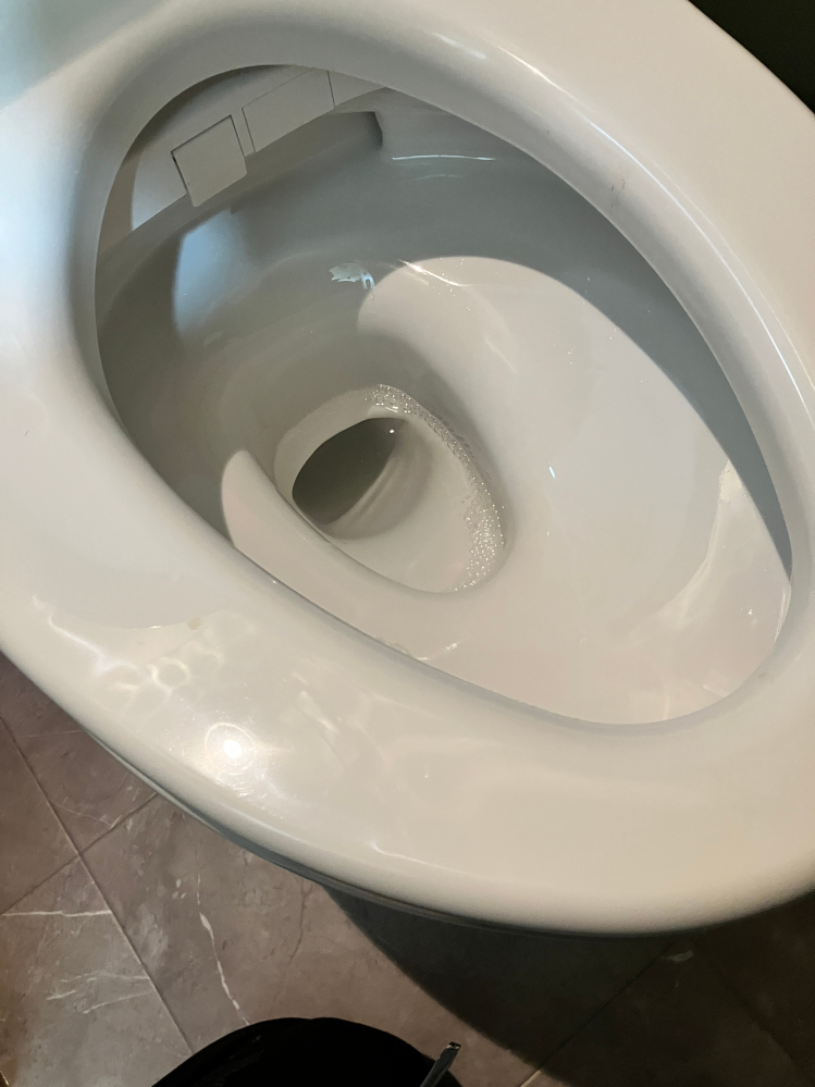 新築のトイレの水位が低いような気がします。TOTOのウォシュレットZX