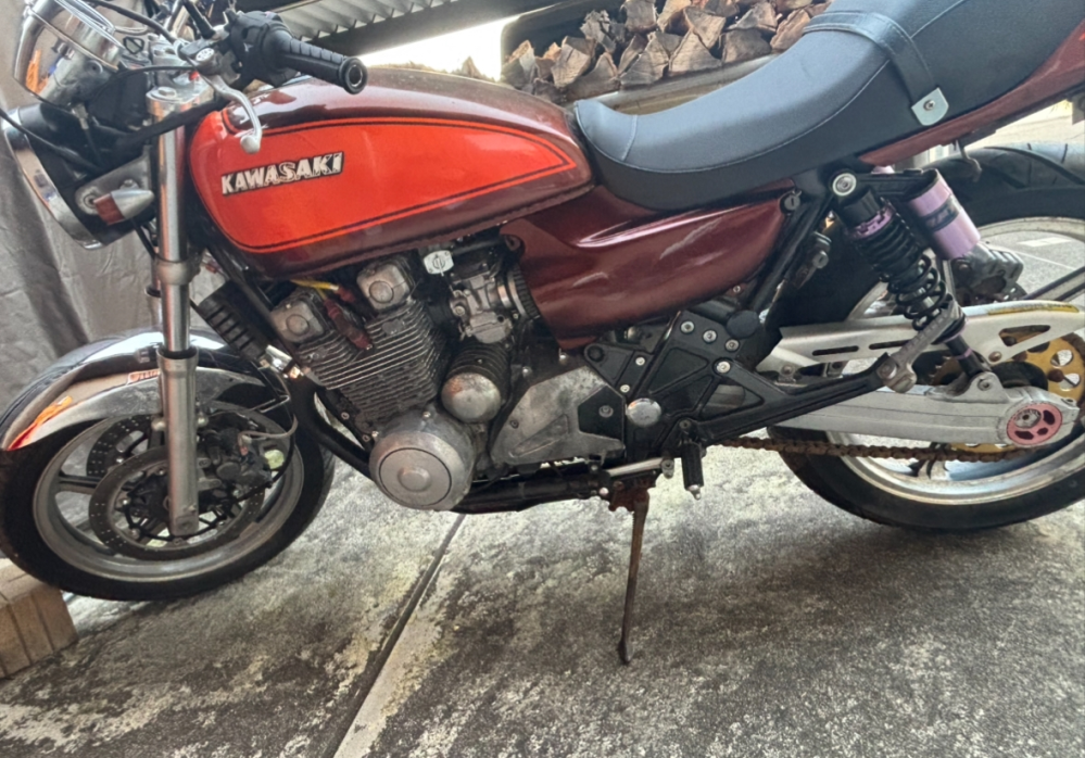 旧車やバイクに詳しい方に質問です。 - 今現在ゼファー400不