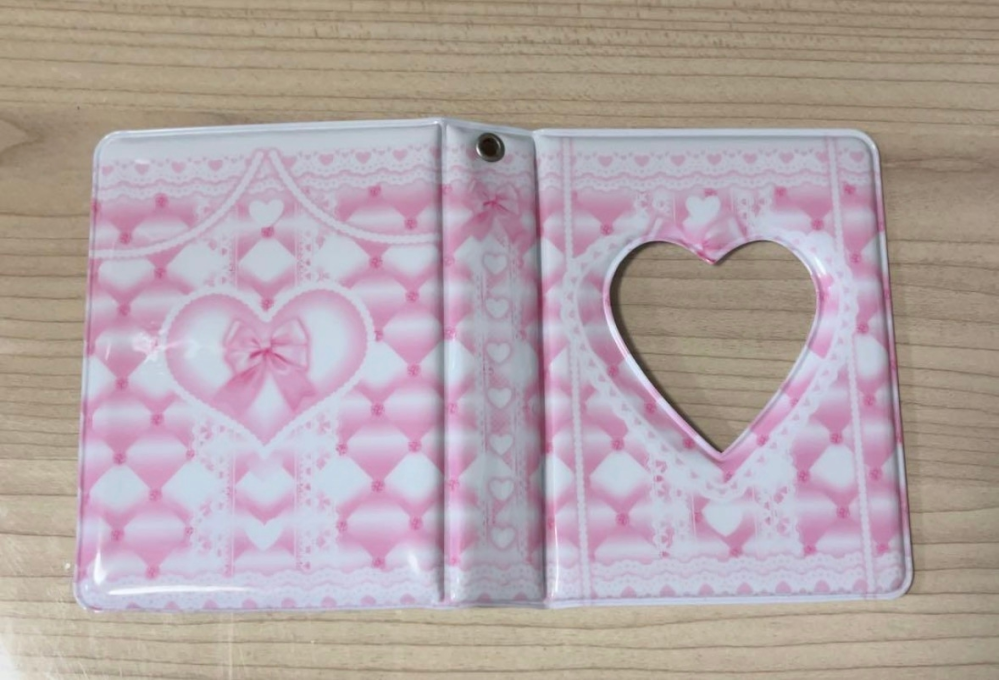 SHEINで探し物です！画像のコレクトブックを購入したく探しているの 