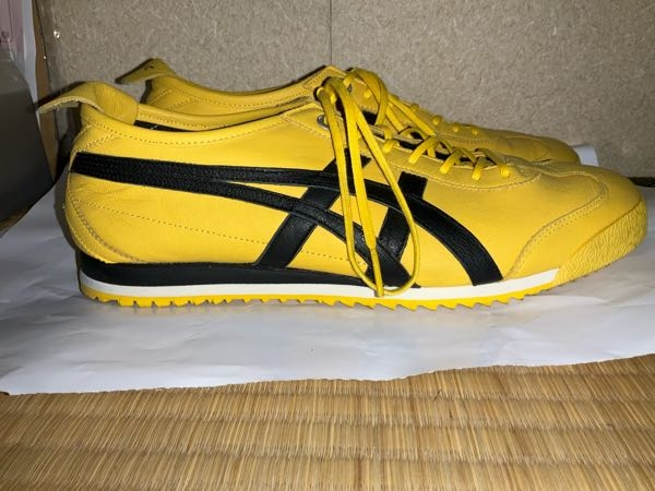 オニツカタイガーのメキシコ66SDを買ったのですが、公式だとソ 