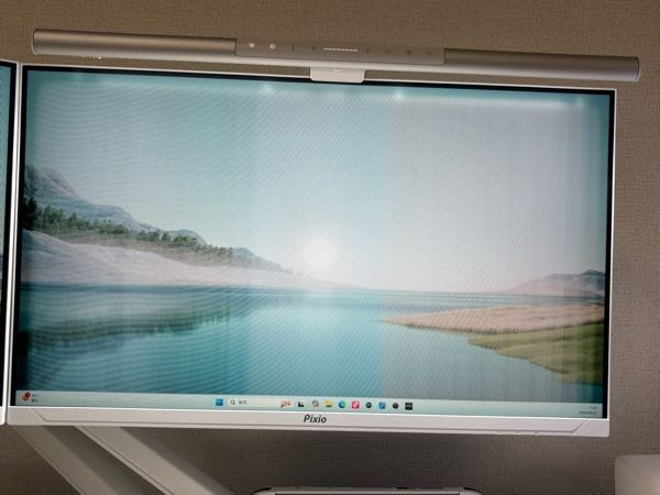 パソコンのモニターがよくこんな感じになります。付け直したりすれ 
