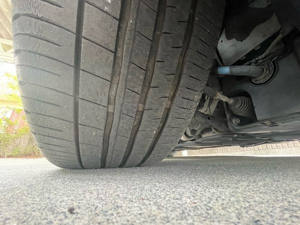 タイヤの状態をチェックして下さい。DUNLOPVEURO今年で... - Yahoo!知恵袋