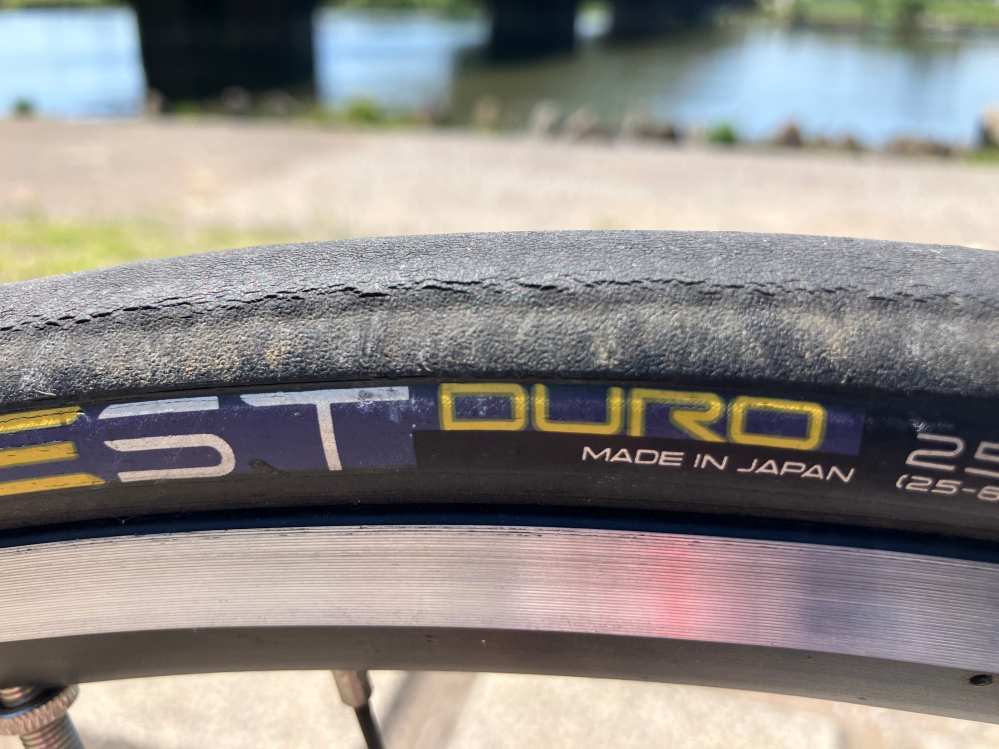 ロードバイクの後輪ですが、これはもう交換したほうがいいですか 