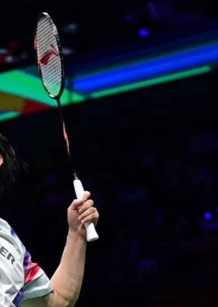 渡辺勇大選手使用ガット付き アストロクス100ZX 渡辺勇大選手使用ガット