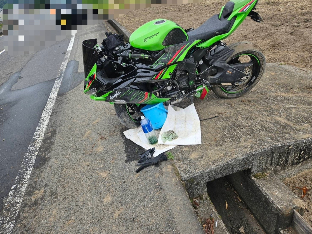 バイクのホークって、エンジンが6速、キックありとか5速キックなしとか