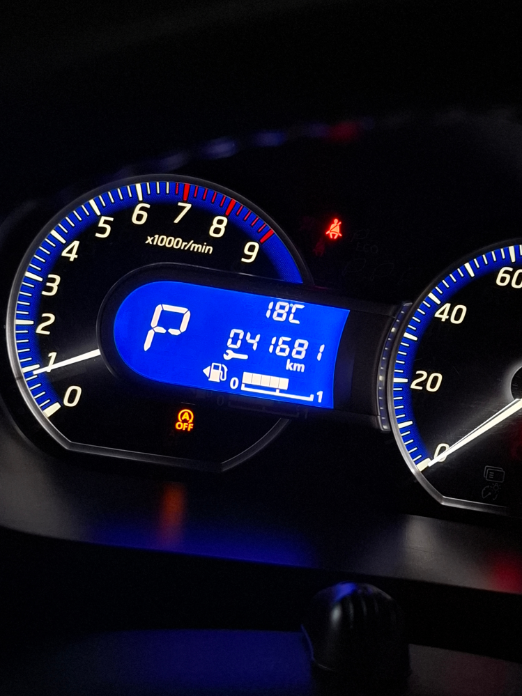 ☆急ぎです☆この工具（？）マークはなんでしょうか？昨日は運転して 