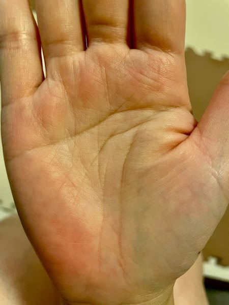 手相を見ていただきたいです。38歳女です。よろしくお願いします
