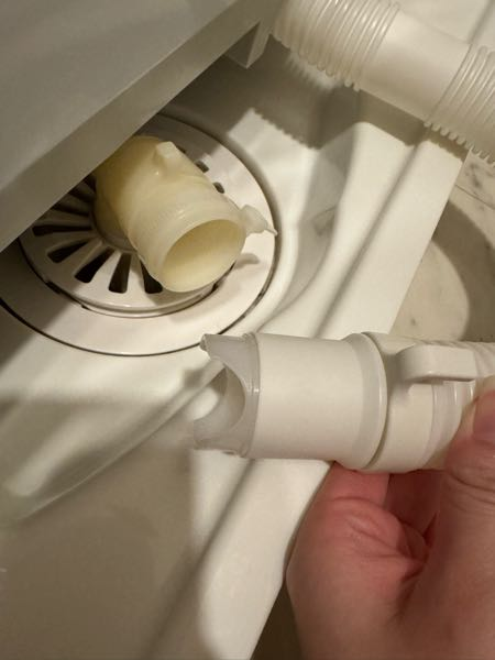 至急です。洗濯機についてです。コンフィーの6キロの洗濯機なので 