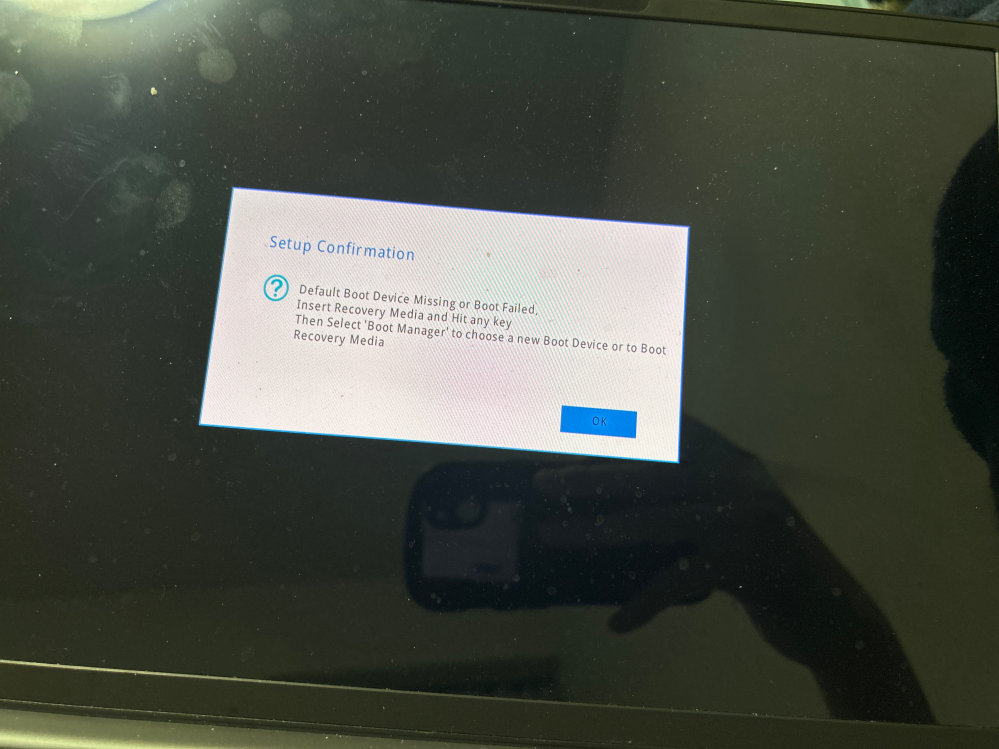 lenovoの動作不良について質問です。パソコンを起動するとこのような画 