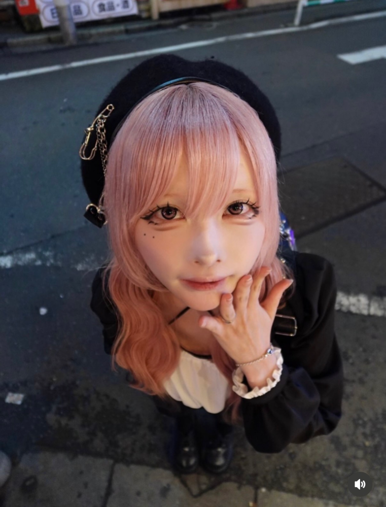 ハウスダストちゃんが先程あげたインスタのこの写真、デジカメらしいん