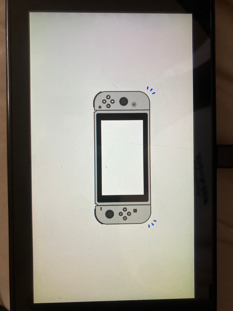 ニンテンドースイッチを初期化後起動したらこの画像の画面から動かない