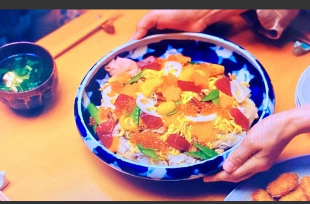 土楽　土鍋2合炊き小泉今日子団地のふたり ドラマ「団地のふたり」で使用されている食器はどこの物かわかりますか