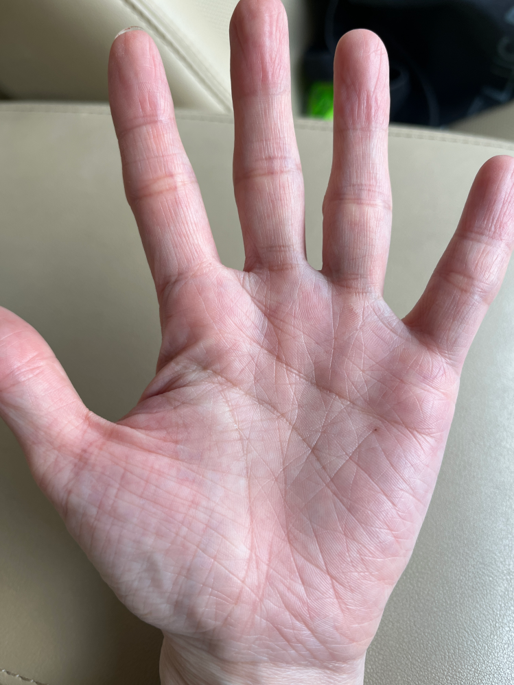 どなたか手相を見ていただけませんか？ - Yahoo!知恵袋
