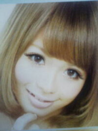 この画像の菊池亜希子さんのような髪型を美容師さんに頼む時ってどのようにして言っ Yahoo 知恵袋