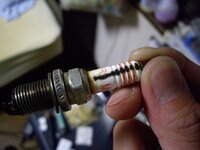 プラグの電極が溶けて ピストンに穴が開くと どんな症状が出ま Yahoo 知恵袋