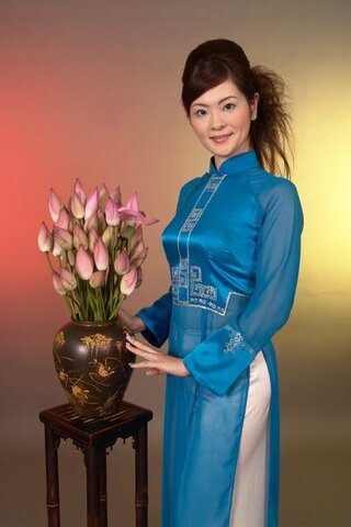 ベトナム人の女性は細くってスタイルのいい人が多いんですか 写真のは Yahoo 知恵袋