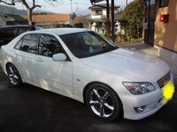 車の助手席側の窓のゴムパッキンが劣化で外れました 修理は高いですか 外れ Yahoo 知恵袋