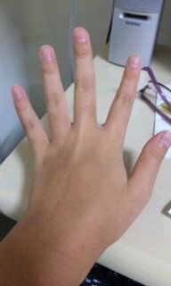 中三女子です 指輪のサイズについてなんですけど 第二間接の円周を測 Yahoo 知恵袋