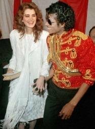 マイケルと親しかった女性について マイケルジャクソンが大好き Yahoo 知恵袋