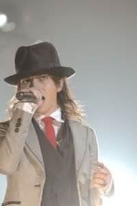 今度のvamps主催のハローウィンライブ Hydeのコスプレを Yahoo 知恵袋