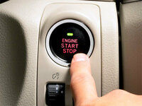 プッシュスタートの車で ボタンを押してもエンジンが切れない時 他にどのよ Yahoo 知恵袋