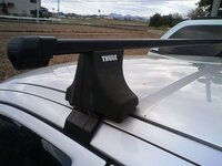 Thuleのルーフキャリアの外し方を教えてほしいです 車はボル Yahoo 知恵袋