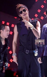 東方神起ユノ チャンミンは韓国だとユノの方がイケメン扱いされてる Yahoo 知恵袋