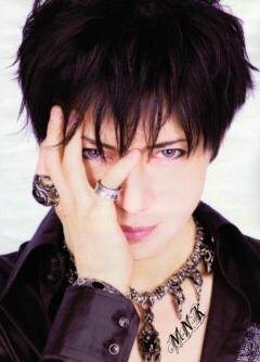 Gacktをどう思いますか かっこいいですか かっこいい Yahoo 知恵袋