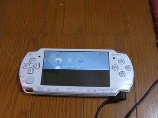 Psp２０００の画面が映らない 最近psp 00をジャ Yahoo 知恵袋