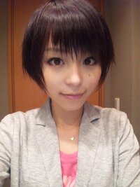 中3女子です 髪を切ろうと思ってます 平野綾さんみたいな髪型に Yahoo Beauty