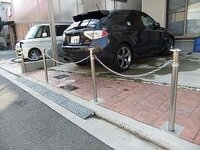 駐車場で擦り逃げしてしまいました 免許取得後一ヶ月で 親の車に乗っていま Yahoo 知恵袋