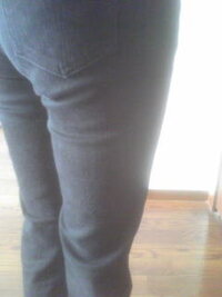 ジーパンのサイズ選び 横ジワの理由が知りたい 教えて下さい 27歳女性 Yahoo 知恵袋