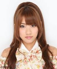 前髪が薄くて おでこがあぶらっぽいので髪が束になってべたべたで Yahoo 知恵袋