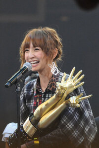 皆さんは麻里子様の髪型で一番好きな髪型はどれですか ストレー Yahoo 知恵袋
