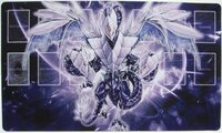 遊戯王プレイマットについて このプレイマットを買おうと思うのですが これ Yahoo 知恵袋