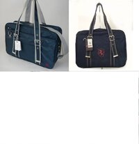 高校1年男子です スクールバックの持ち方について教えてください 僕の通 Yahoo 知恵袋